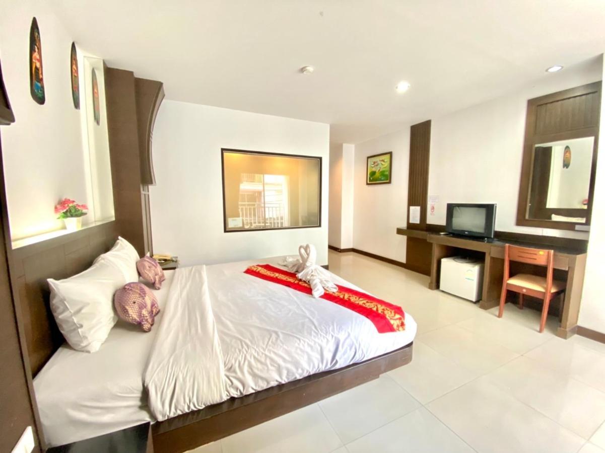 One World One Home Patong 2 Экстерьер фото